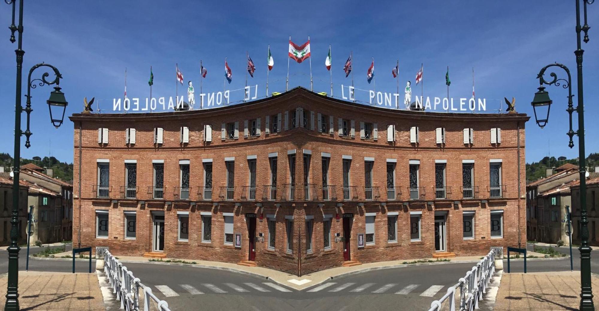 Hotel Le Pont Napoleon La Celle-sous-Gouzon エクステリア 写真