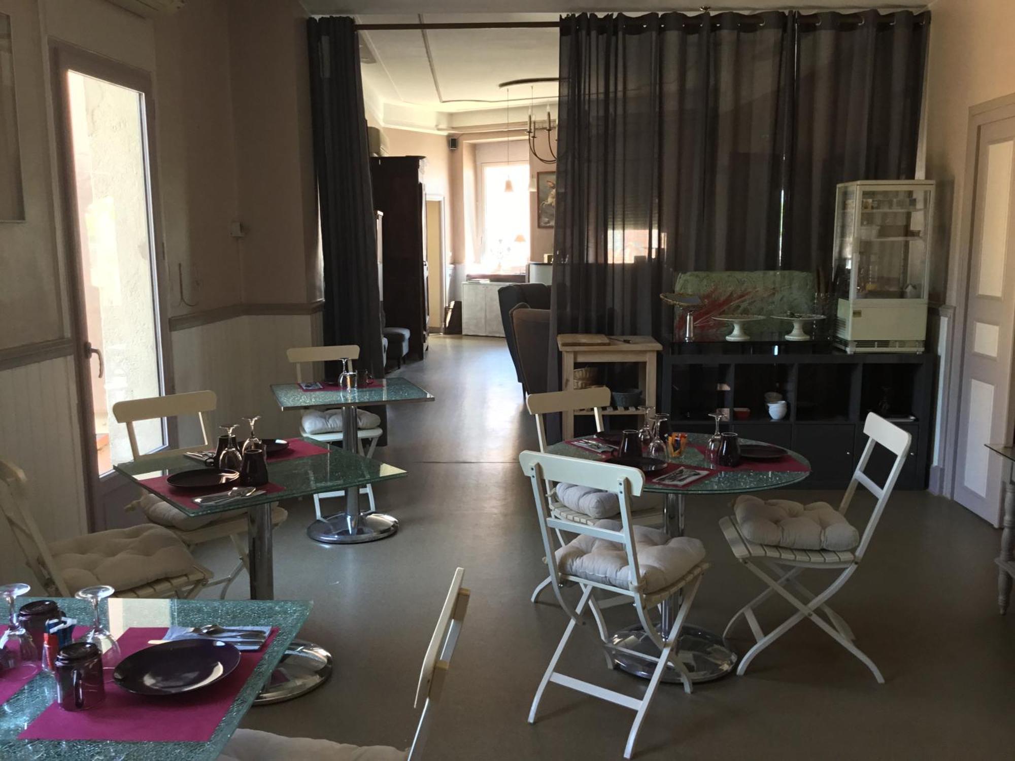Hotel Le Pont Napoleon La Celle-sous-Gouzon エクステリア 写真